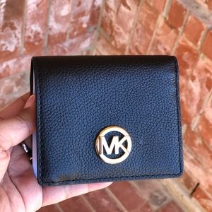 Michael Kors Carryall Mini Wallet Leather Bifold